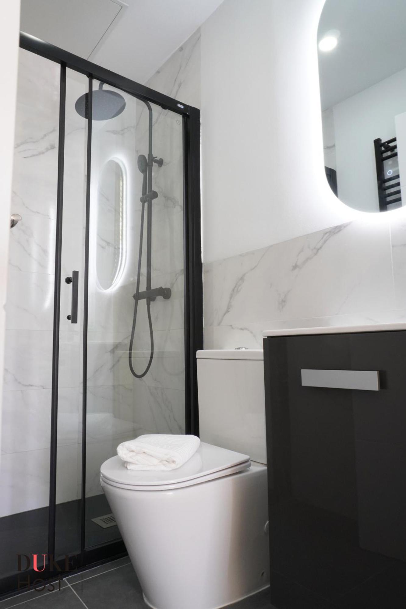 Casa De Huespedes Carabanchel1 Otel Madrid Dış mekan fotoğraf